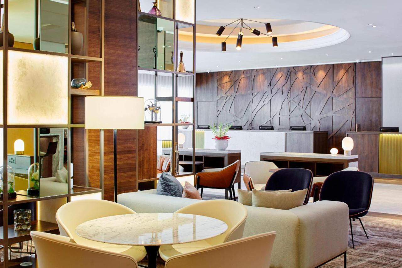 London Marriott Hotel Regents Park Exterior photo